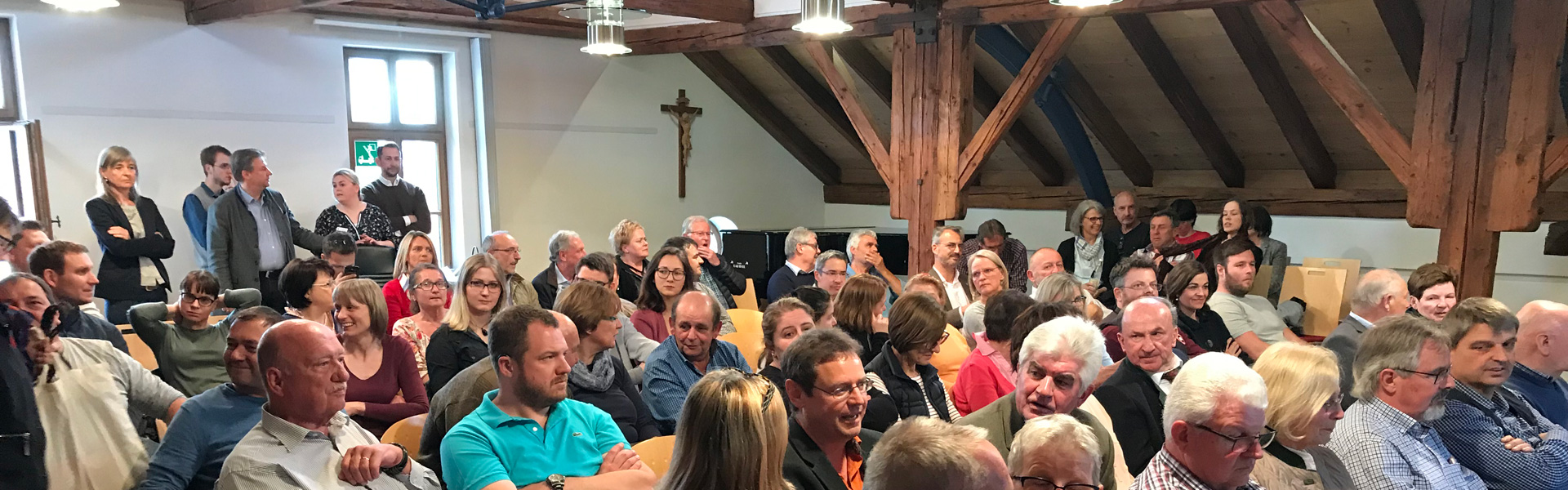 Slider ISEK Sitzungsaal neuer Ausschnitt