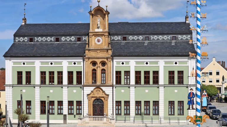 Rathaus Front (c) Hammerschmid